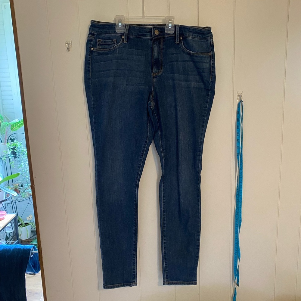 Jessica Simpson skinny jeans